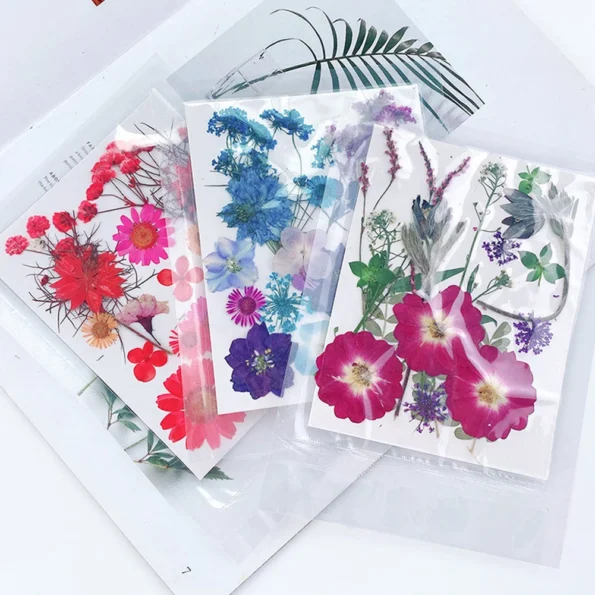 kf-Sac06d49ba8054f43af8f1f02252c6a4a1-Autocollants-de-fleurs-s-ch-es-pour-coque-de-t-l-phone-1-sachet-DIY-PMurcia